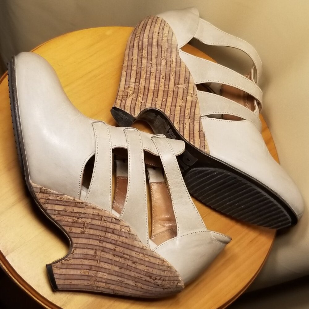 FLUEVOG Gray Farrah Sz 9.5 Adjustable Triple Strap Leather/Cork Wedge '70s Style - Picture 5 of 16